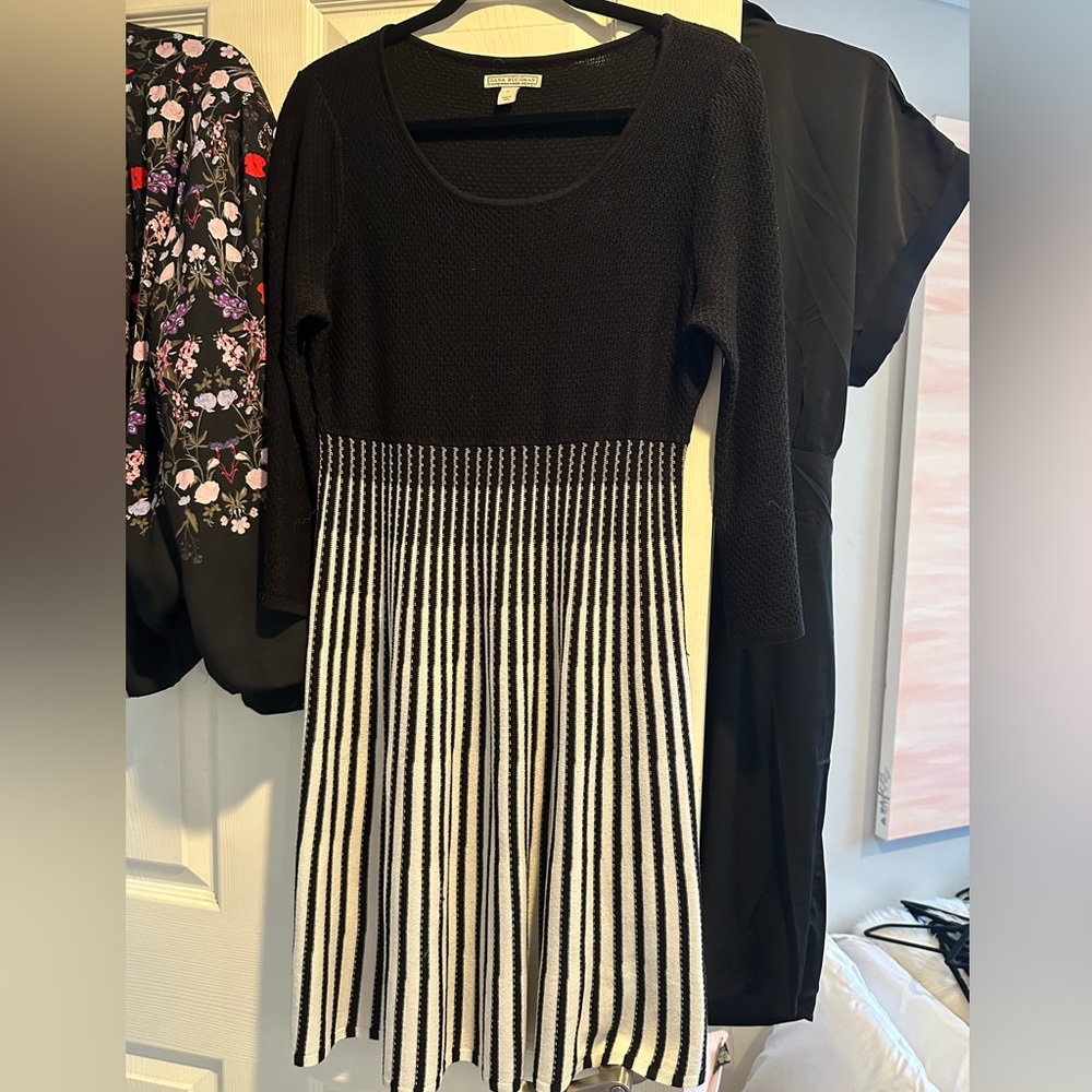 Dana Buchman knit dress